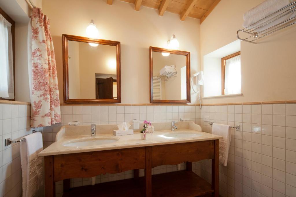 Antico Casale Bergamini Villa SantʼAmbrogio di Valpolicella Rum bild
